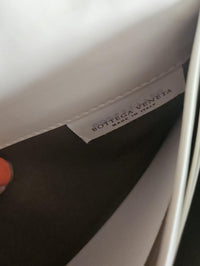 Bottega Veneta Intrecciato Continental Wallet – Ivory