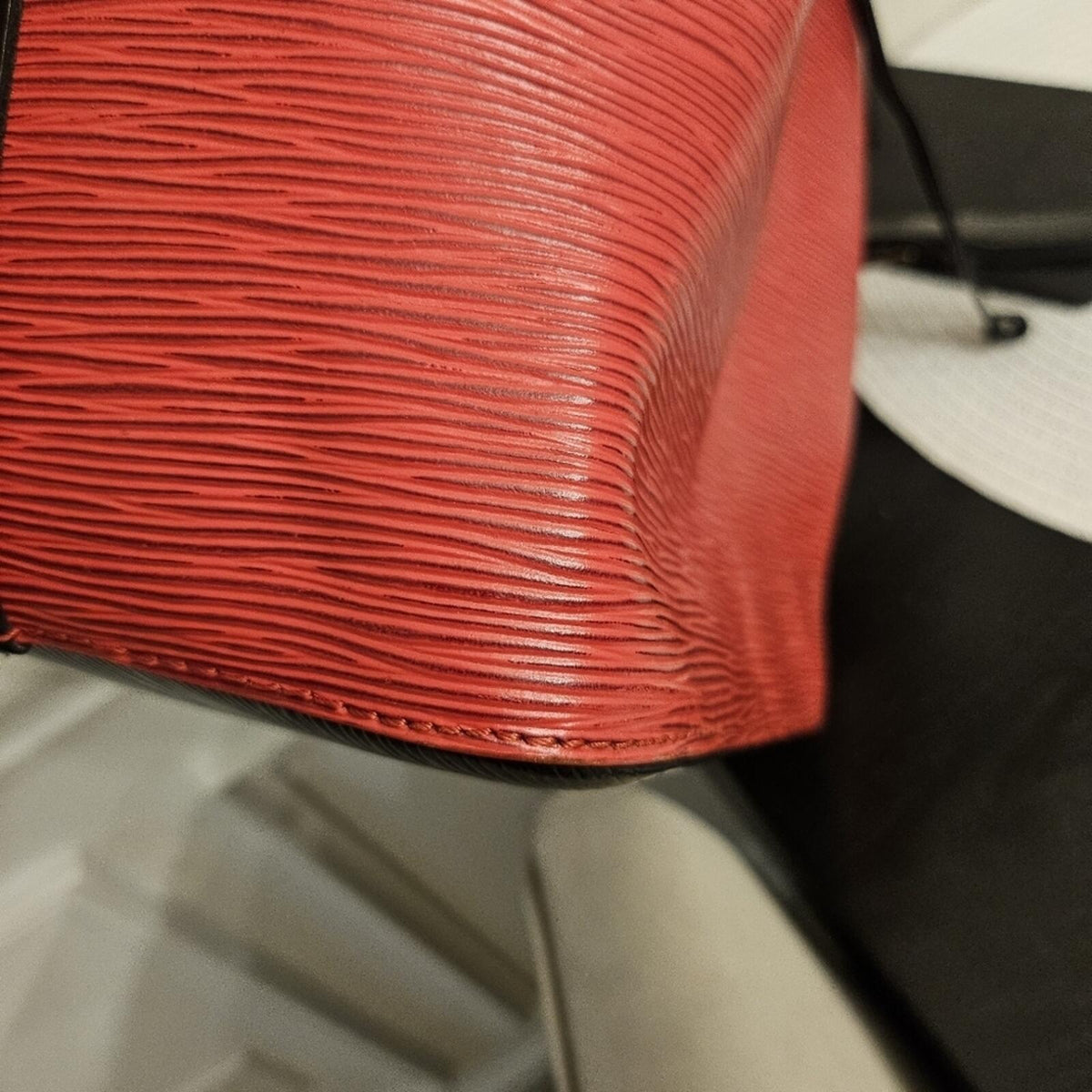 Louis Vuitton Epi Noe Red Bucket Bag