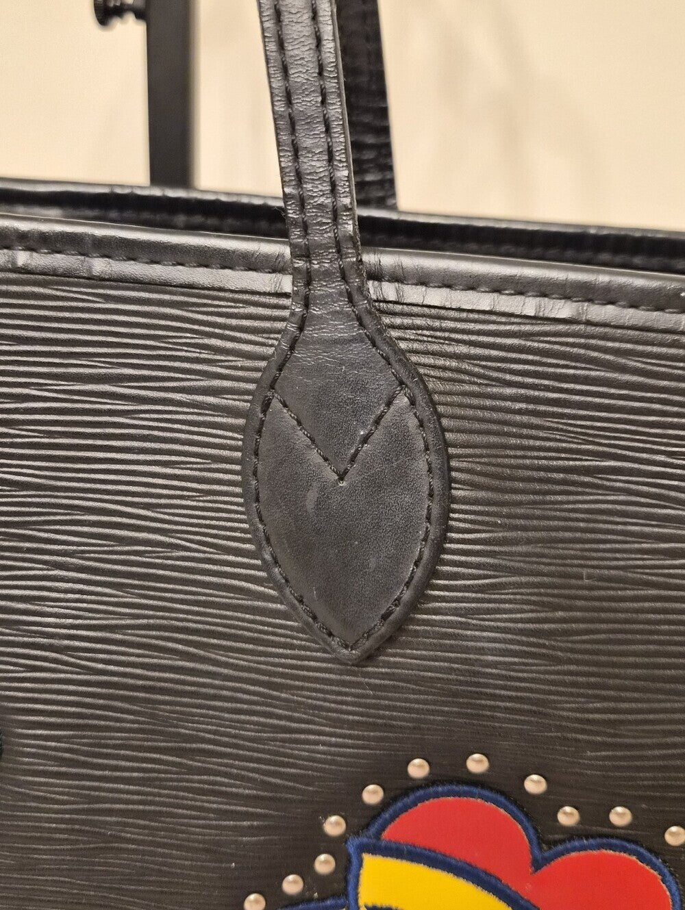 Louis Vuitton Neverfull MM Epi "Stickers" Edition | Pouch| Black | COA