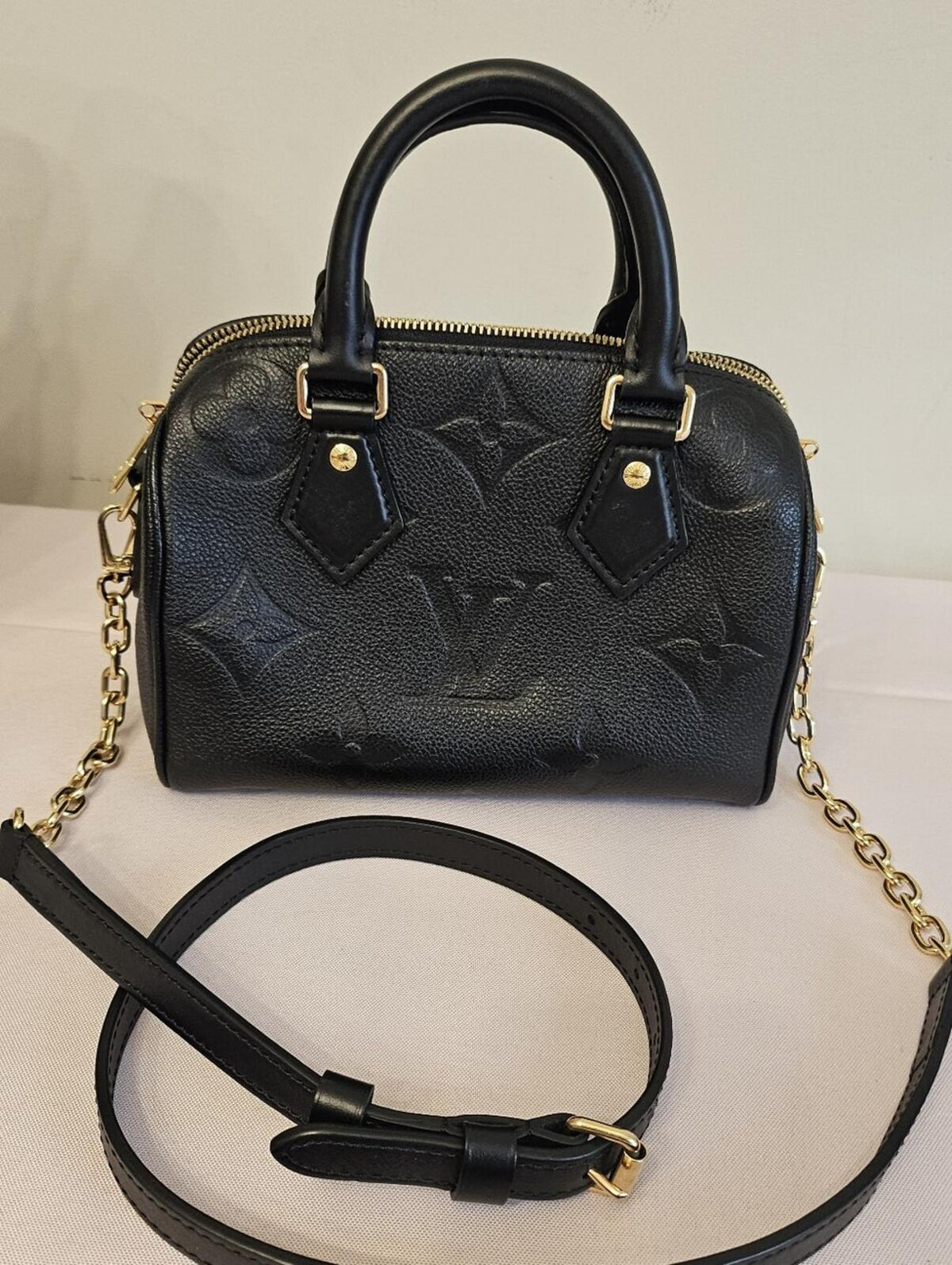 Louis Vuitton Speedy 20 Bandoulière Black Empreinte Microchipped