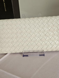 Bottega Veneta Intrecciato Continental Wallet – Ivory