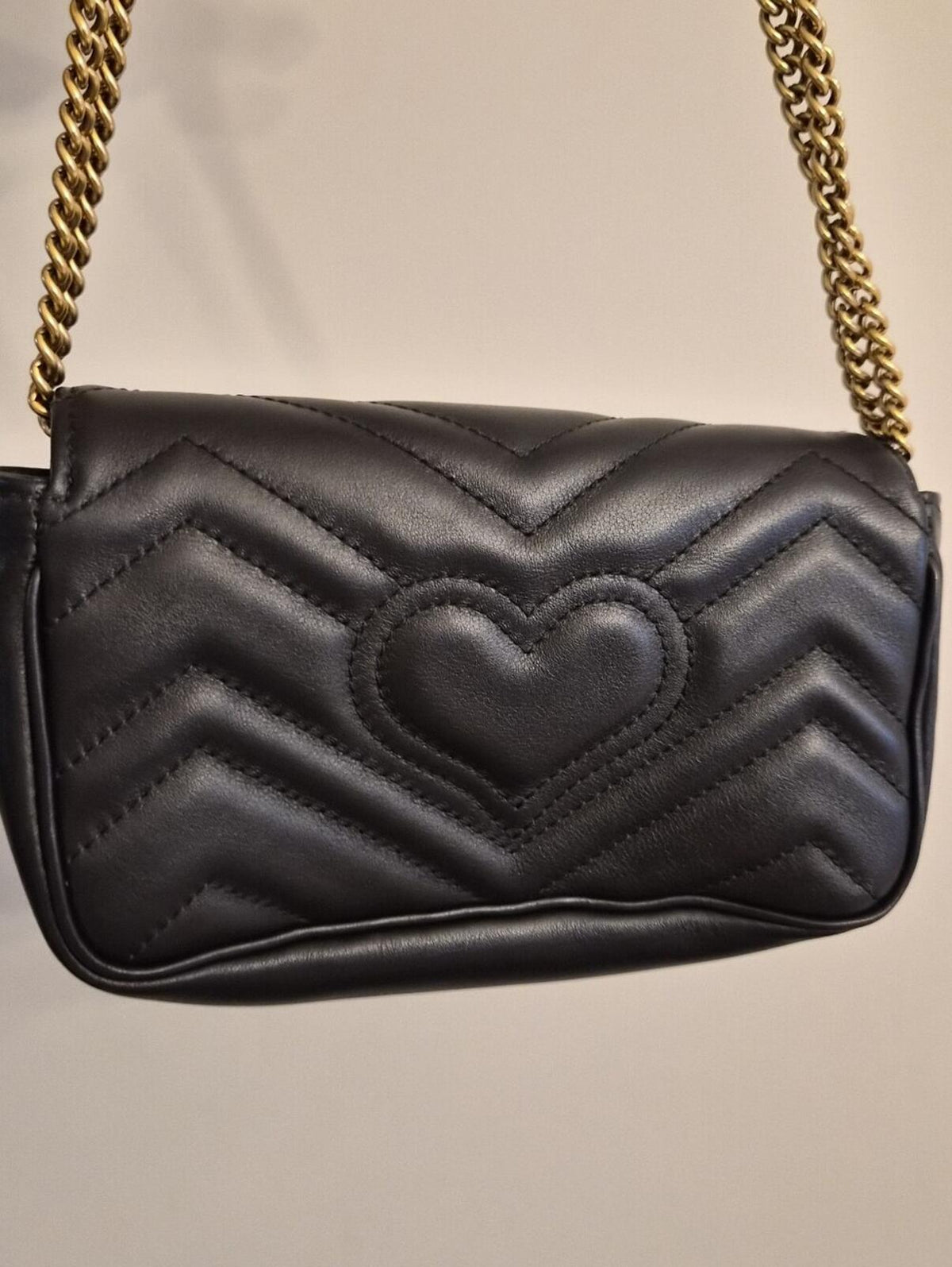 🖤 Gucci GG Marmont Super Mini Chain Crossbody Bag Black Chevron Leather