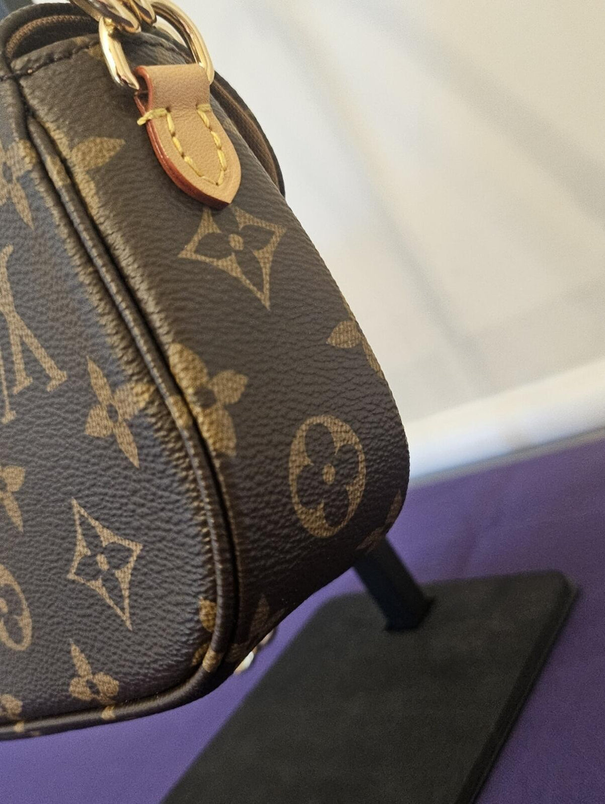 Louis Vuitton Ivy Wallet On Chain Monogram Microchipped w/ Dustbag