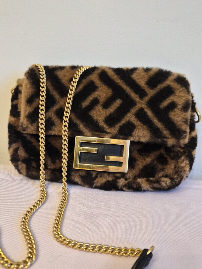Fendi Mini Baguette – FF Shearling