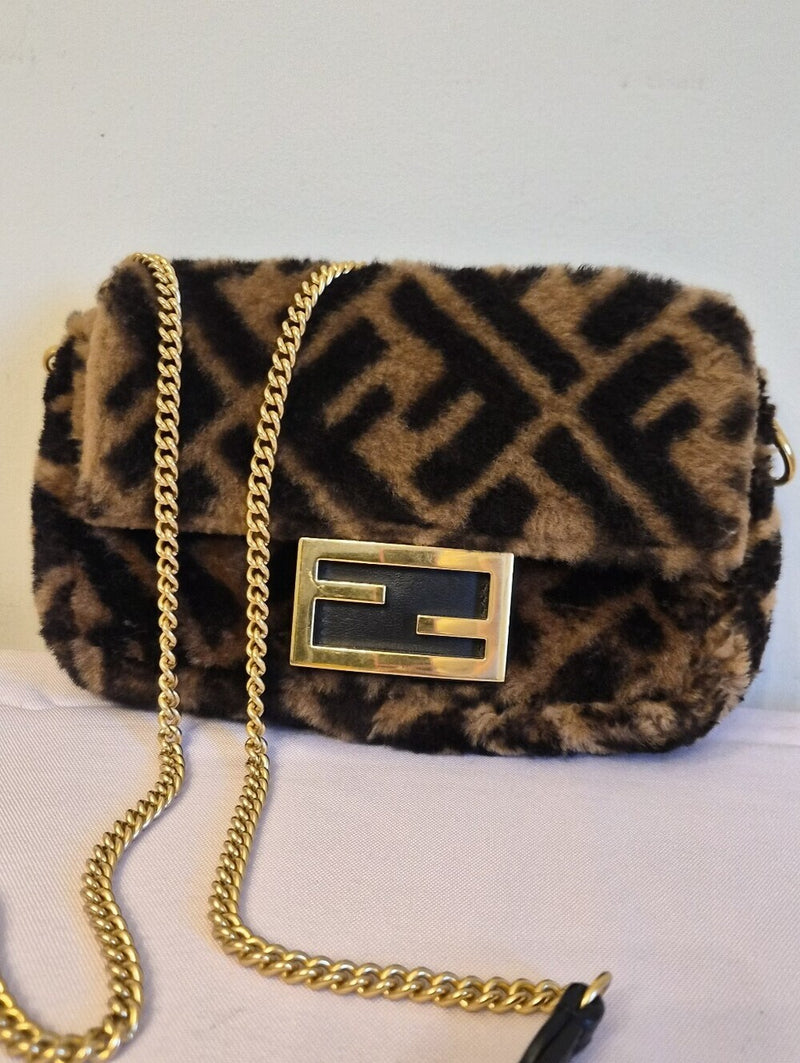 Fendi Mini Baguette – FF Shearling