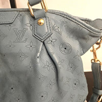 Louis Vuitton Mahina Cirrus PM Tote in Blue – Strap, Lock & Key, Dustbag, COA