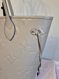 Louis Vuitton Neverfull MM Empreinte Turtle Dove Microchipped