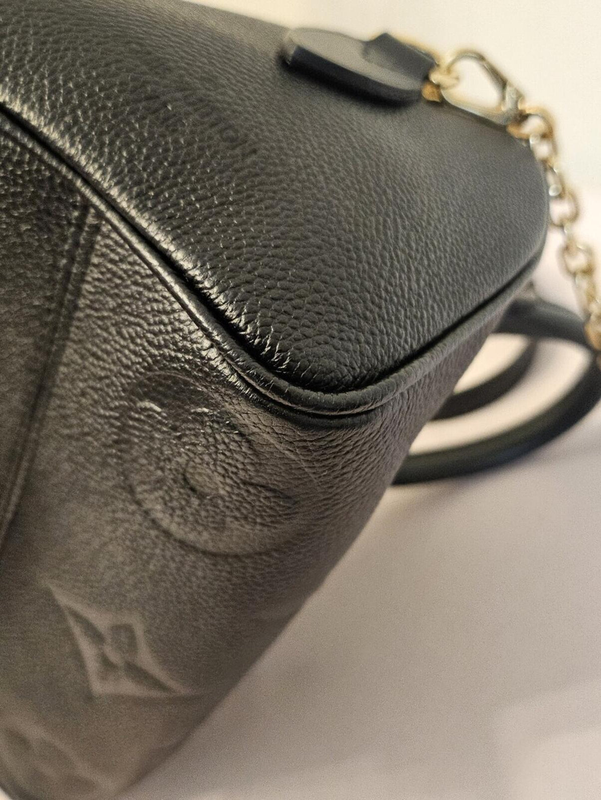 Louis Vuitton Speedy 20 Bandoulière Black Empreinte Microchipped