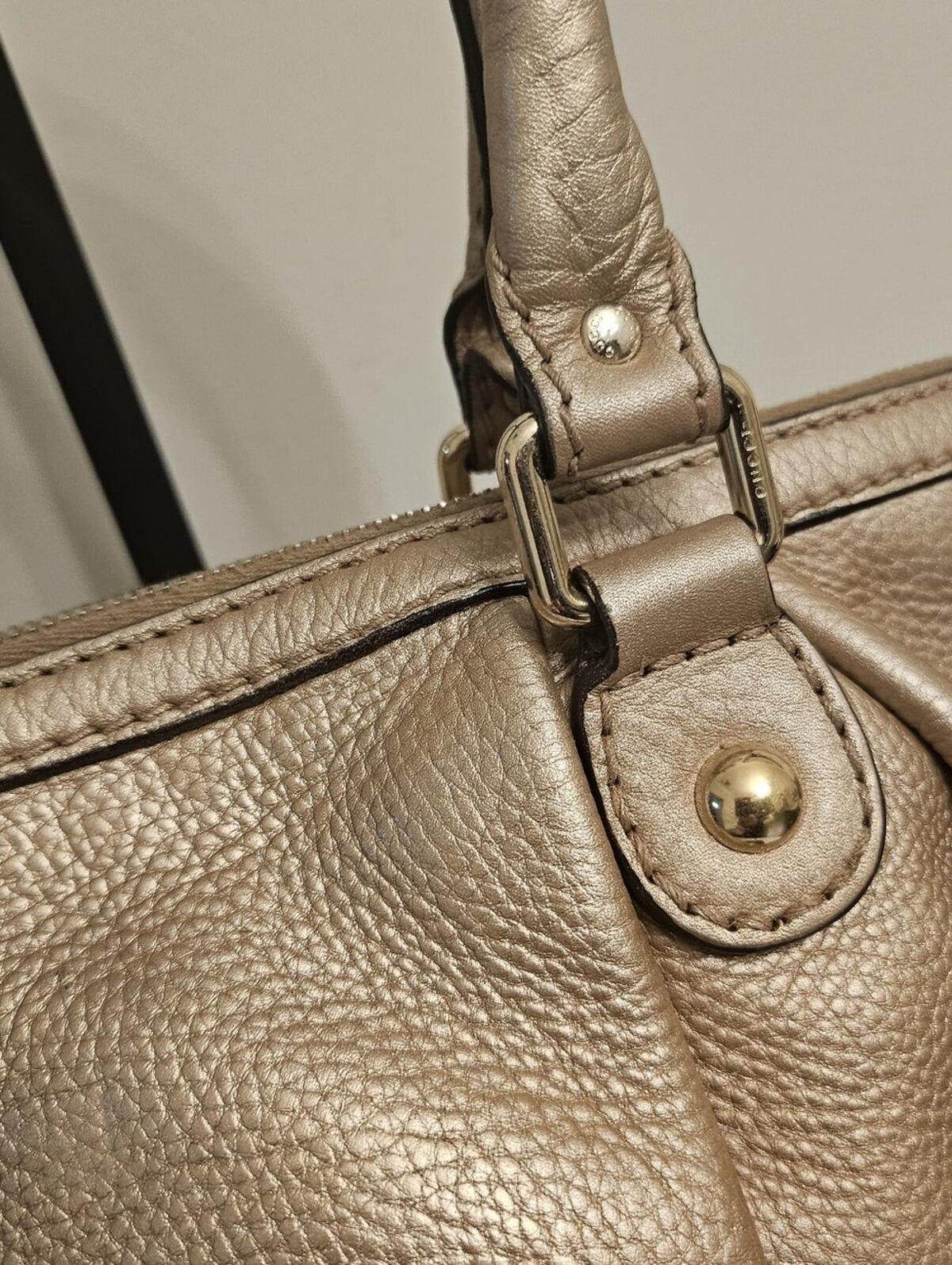 Gucci Sukey Tote Pebbled Leather w/ Strap & GG Charm