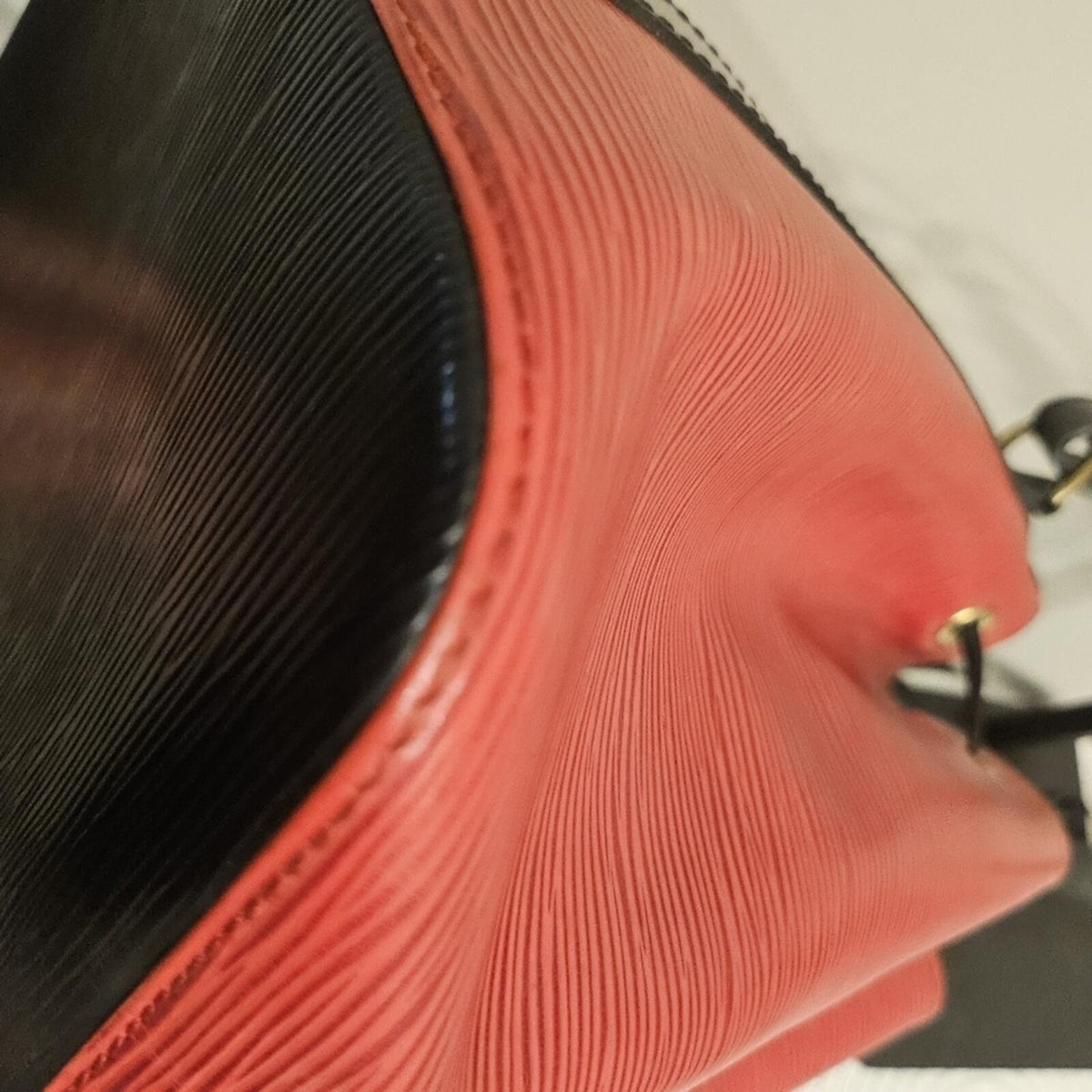 Louis Vuitton Epi Noe Red Bucket Bag