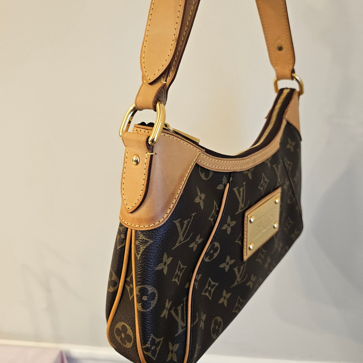 Louis Vuitton Thames PM Shoulder Bag – Monogram Canvas